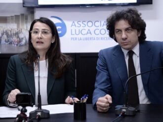 Fine vita, l’avvocato dello Stato: “Non c’è un diritto al suicidio”. Cappato: “Un dovere non girarsi dall’altra parte”