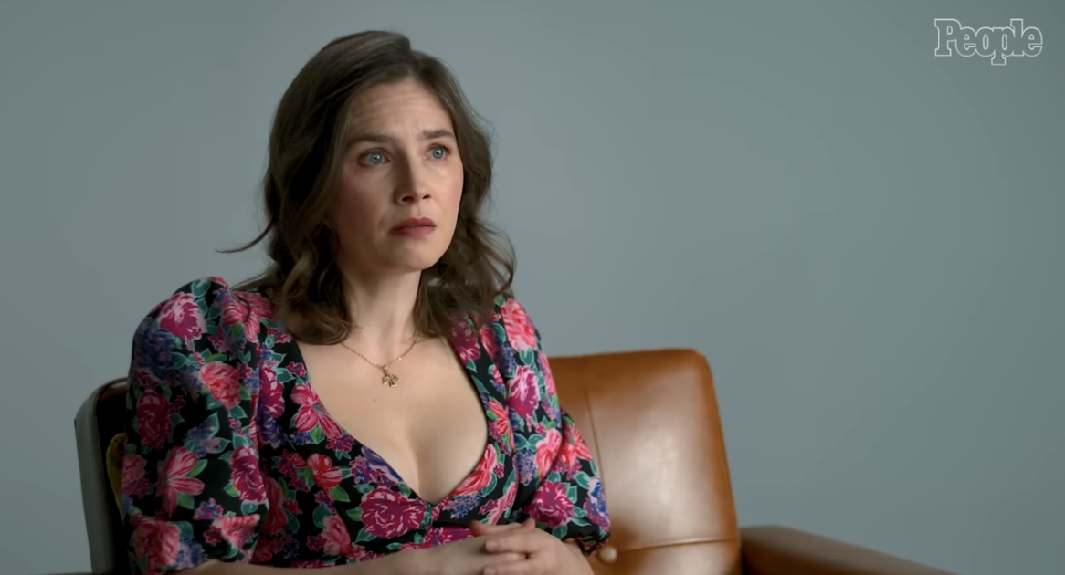 “Hanno ferito la mamma, mettendola in prigione”: Amanda Knox si sfoga con la figlia di 3 anni
