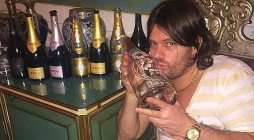 “Adesso faccio il mio locale e vi anniento tutti. E dovrete venire a inginocchiarvi. Gli altri locali dove non sono gradito li distruggo”: la nuova provocazione di Filippo Champagne