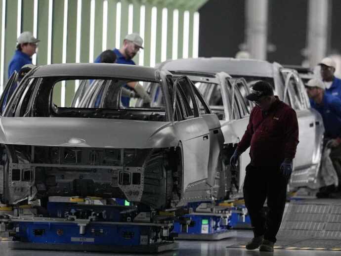 Prime vittorie di Trump, ecco le multinazionali che si spostano ed assumono negli Usa