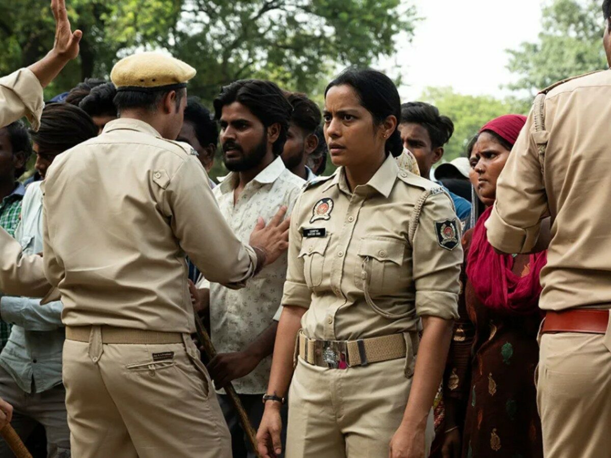 Santosh, così il cinema indiano “mostra” unghie, classe e fascino indiscusso ma viene censurato in patria