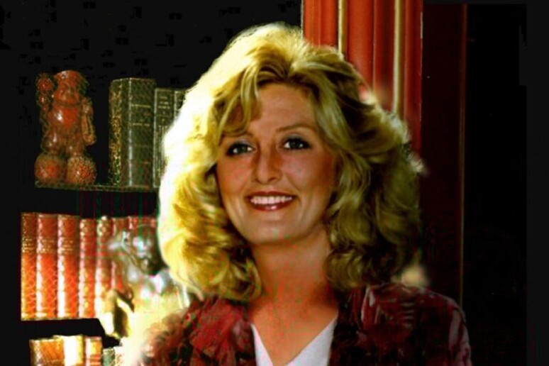 E’ morta L.J. Smith, l’autrice della saga The Vampire Diaries: stroncata da una malattia autoimmune a 66 anni