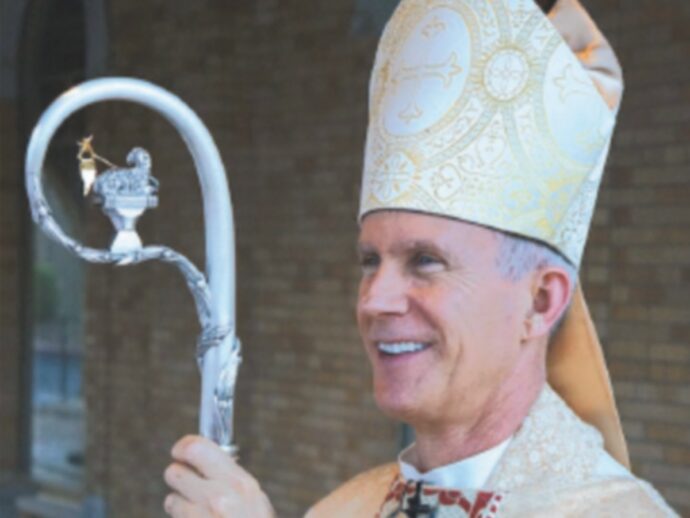 Cattolici. Francesco e le “sirene della sodomia”: da casa Trump, la crociata del vescovo rimosso