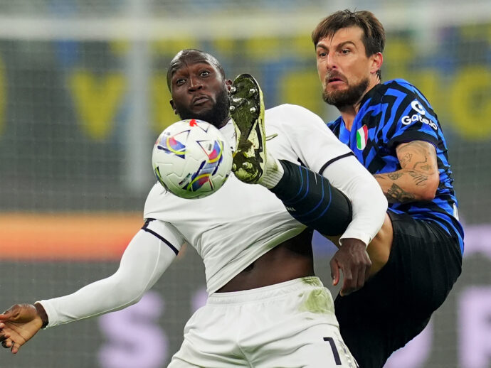 Inter e Napoli, duello scudetto: il calendario e le regole in caso di arrivo a pari punti