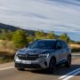 Copertina di Renault E-Tech, il segreto è nel cambio. Al volante della gamma ibrida della Losanga