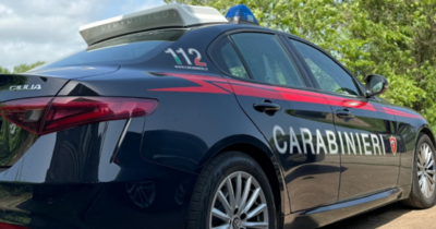 Copertina di Parroco aggredito sul sagrato della chiesa nel Cosentino: durante l’omelia aveva denunciato lo spaccio di droga