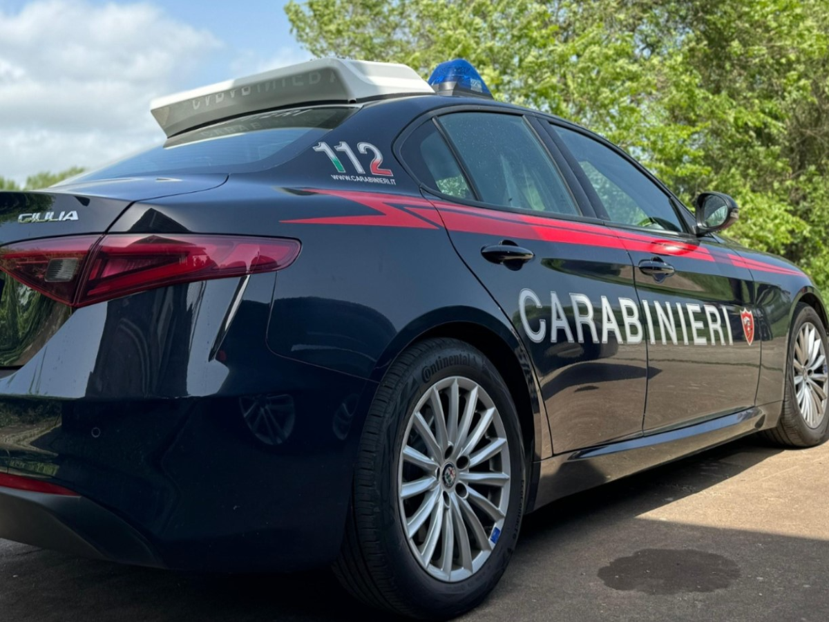 Reggio Emilia, donna di 47 anni trovata morta in casa: il compagno ascoltato dai carabinieri Reggio Emilia, donna di 47 anni trovata morta in casa: il compagno ascoltato dai carabinieri