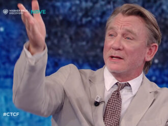 Copertina di Daniel Craig e lo spot con Elisabetta II: “Quando Danny Boyle mi disse l’idea gli risi in faccia. La Regina? Ha anche improvvisato”