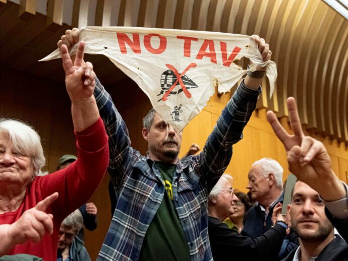 Askatasuna, 18 condanne ai militanti No Tav. Cade accusa di associazione per delinquere