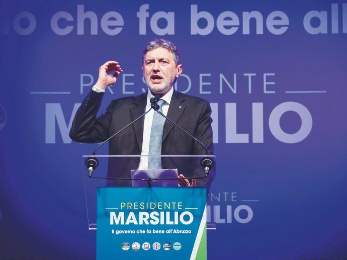 Abruzzo, meloniani col buco: più tasse per ripianare i debiti