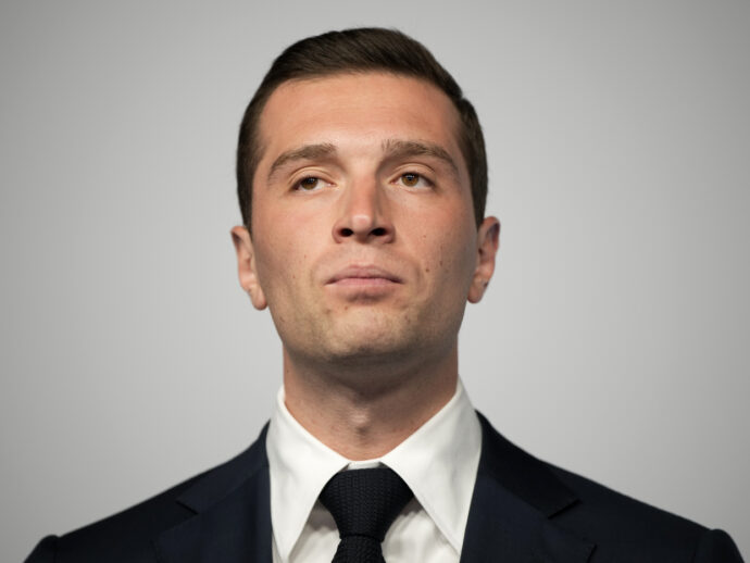 “Mobilitazioni per Marine Le Pen nel fine settimana”: Bardella chiama la piazza in difesa della leader condannata