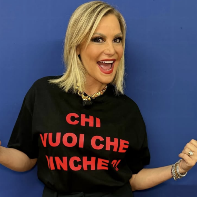 “Sui social mi comporto da buttafuori, faccio una selezione all’ingresso e non calcolo gli haters. Oggi sono più felice di quando avevo 40 anni”: parla Simona Ventura