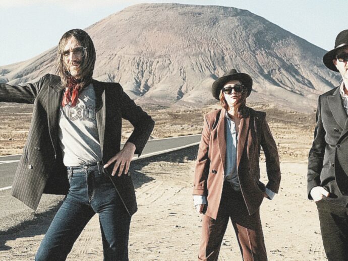 Baustelle: “Basta con gli eterni giovani e ci disgusta l’ironia (social)”