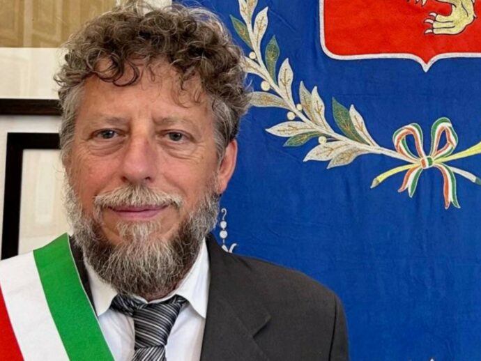 Toscana, sindaci ed eletti contro la piazza pro-Unione europea: “È guerrafondaia”