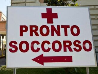 Copertina di Evirato dalla convivente ad Angri, l’avvocato: “Non è stato possibile riattaccare l’organo tagliato”