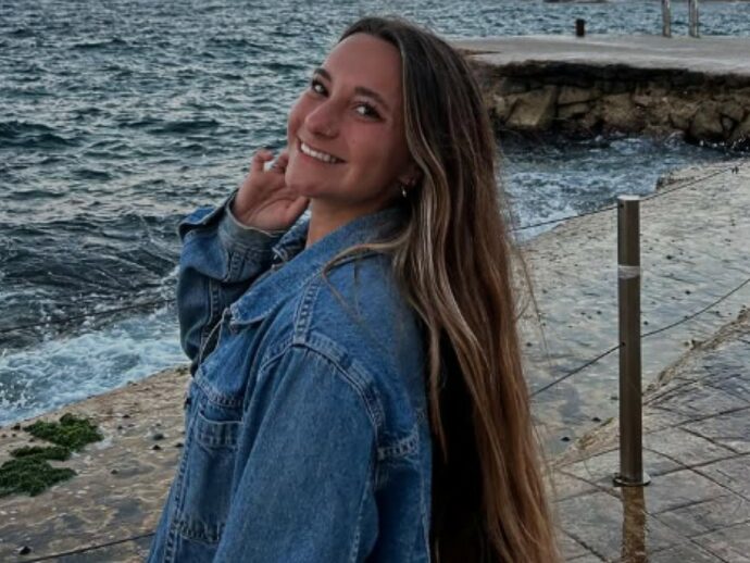 Studentessa Usa mangia un panino e muore per shock anafilattico: aveva allergia agli anacardi