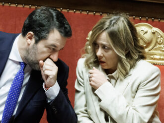 Decreto sicurezza, alle 18 il Consiglio dei ministri. Opposizioni in piazza al Pantheon: “Golpe liberticida”