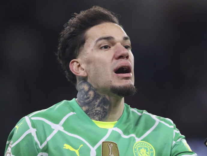“Da 8 anni gioco sempre con le stesse mutande”: il rito scaramantico di Ederson