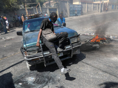 Copertina di La crisi invisibile di Haiti: così le gang controllano il Paese nell’indifferenza della comunità internazionale