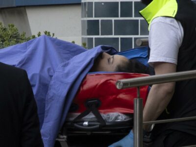 Copertina di “Ho visto Federica uscita dalla sala operatoria, è una tegola tremenda”: la disperazione della madre di Brignone