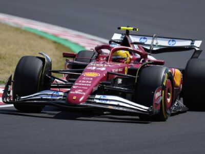 Copertina di F1, prove libere Gp Giappone: Piastri domina. Ma la Ferrari sorride: “Piloti contenti” | Risultati e classifica