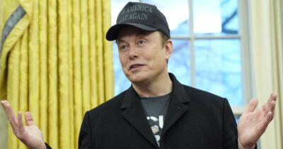 Copertina di “Elon Musk vuole fare una legione di figli prima dell’apocalisse”: le rivelazioni di Ashley St. Clair. “Voleva che portassi altre donne per avere ancora più figli in tempi più rapidi”