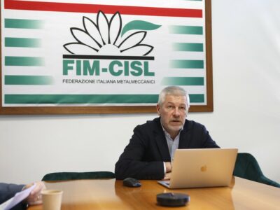 Copertina di “Io molestata dal segretario provinciale”. Ma la Fim Cisl manda via anche lei