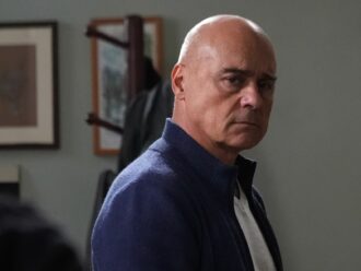 Luca Zingaretti: “I giovani di oggi non fanno più politica perché i politici dicono solo quasi bugie. Il mal di vivere dei ragazzi è superiore al nostro”