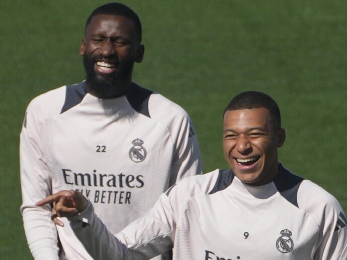 Champions, Mbappé e Rudiger sanzionati dalla Uefa per “condotta indecente”