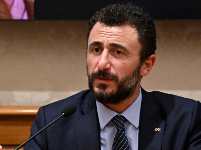 Il ferito: “Pozzolo aveva quella pistola in mano”