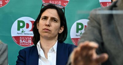 Copertina di Schlein adotta  il progressismo di Rawls e rilancia il Reddito di base