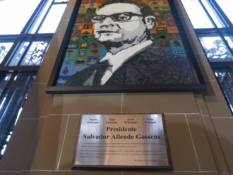 Cile, la figlia Allende destituita dal Senato dopo l’accordo con lo Stato per la vendita della casa paterna