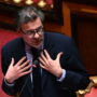 Copertina di Giorgetti: “Un nuovo ente per riscuotere i tributi locali”. Ma non è nella riforma appena scritta dal governo