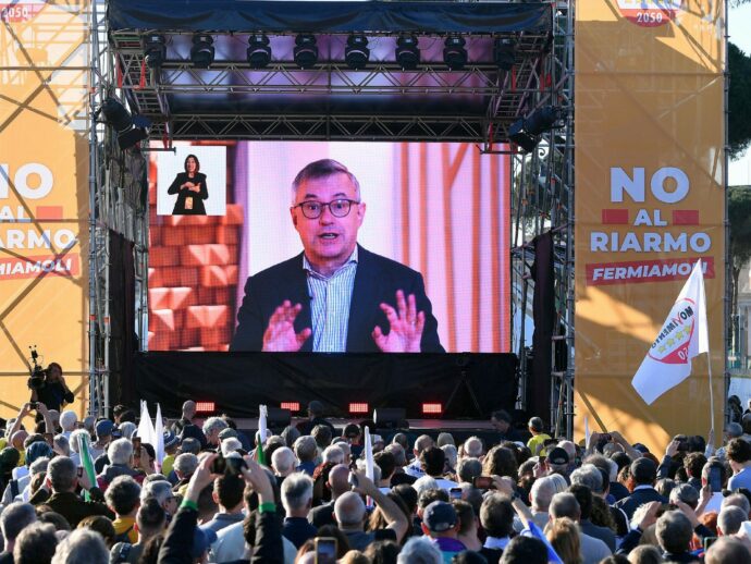 Barbero: “Armi e sindrome dell’invasione: come nel ’14 prima della guerra”