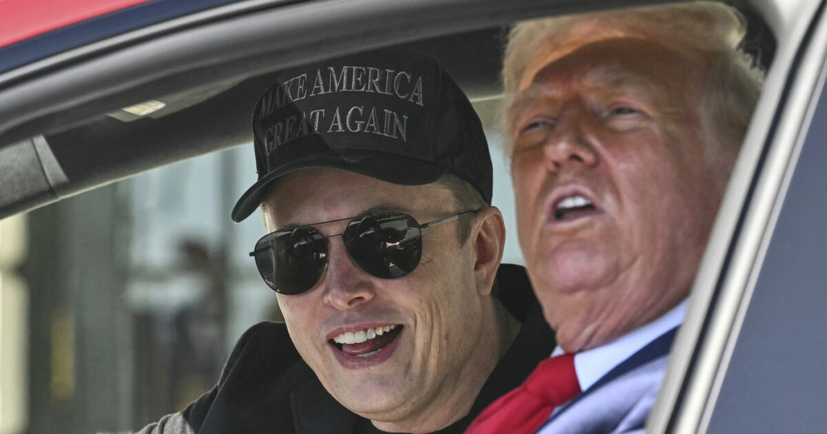 Nuovo scontro Trump Musk sulla legge di spesa: “Folle l’aumento del debito”. “Gli togliamo i sussidi, dovrà tornare in Sudafrica” Nuovo scontro Trump Musk sulla legge di spesa: “Folle l’aumento del debito”. “Gli togliamo i sussidi, dovrà tornare in Sudafrica”