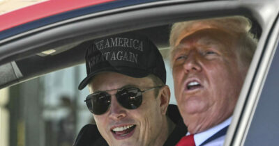 Copertina di Dazi, Musk pubblica video di Friedman sul libero mercato. E il consigliere di Trump lo attacca: ‘Assemblatore di auto’