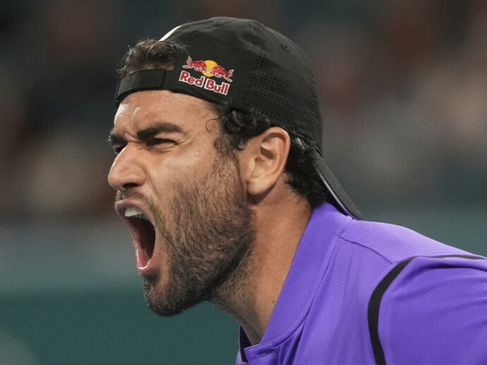 Berrettini vince all’esordio a Montecarlo: Navone battuto in 2 set. Ora la super sfida a Zverev