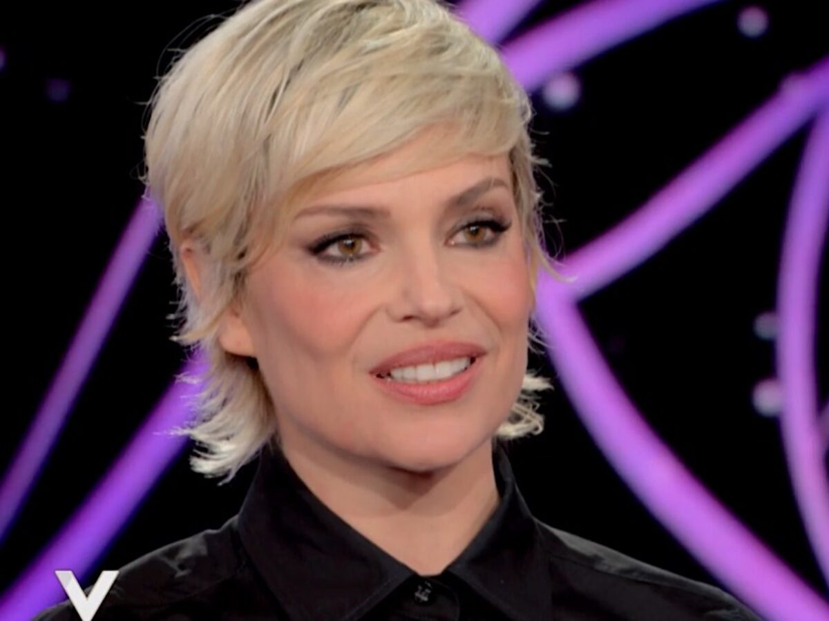 “Mi sposo con Claudio Pallitto, al matrimonio inviteremo solo pochi intimi”: l’annuncio di Micaela Ramazzotti a “Verissimo”