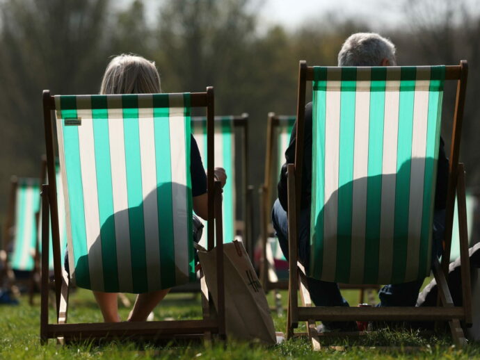 C’è sole in Inghilterra e piove a Barcellona: il mondo al contrario