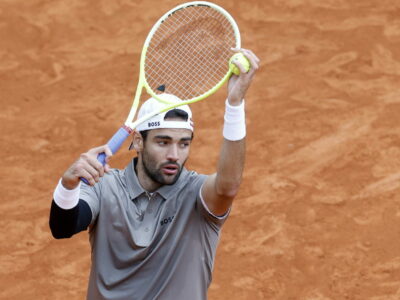 Copertina di Berrettini fa l’impresa, Zverev battuto a Montecarlo 2025: rimonta e vittoria al terzo set