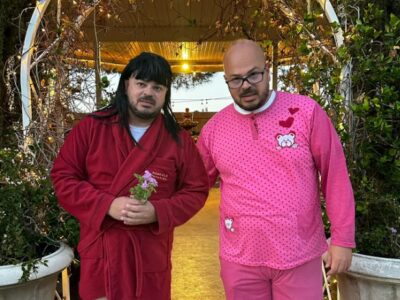 Copertina di “A Roma ci hanno spaccato il finestrino del van e hanno rubato il borsone… Hanno rubato la vestaglia e il pigiama di papà”: la disperazione di Giuseppe Mandrake Ninno