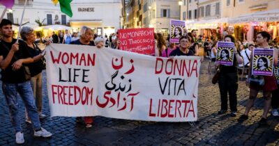 Copertina di Mi riconosco nelle femministe iraniane arrabbiate per il tradimento di chi non credeva loro