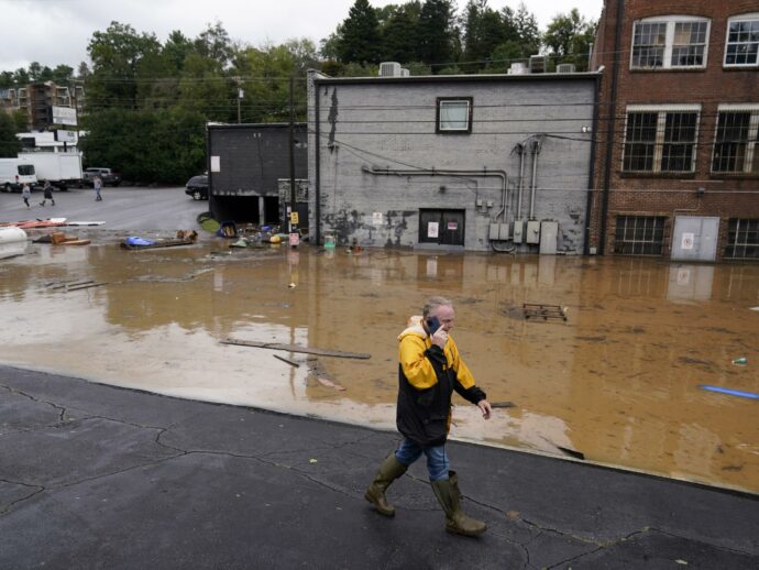 Il servizio meteo Usa sospende la traduzione degli avvisi di emergenza meteo