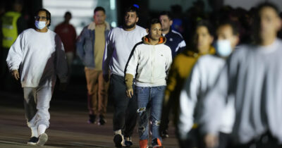 Copertina di Usato in guerra per colpire oppositori e stampa: è l’Alien Enemies Act invocato da Trump per deportare i venezuelani