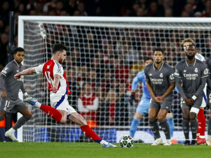 “Come Beckham o Roberto Carlos”: le due meravigliose punizioni di Declan Rice fanno il giro del mondo – Video