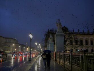 Germania “in crisi profonda”, le stime di crescita per il 2025 tagliate allo 0,1%