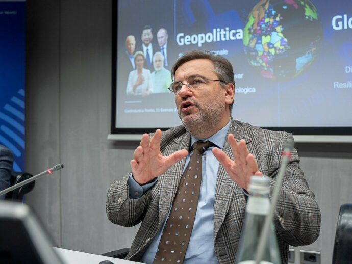 L’Agenzia per la Cybersicurezza raddoppia: in Usa e Ue nuove sedi e dirigenti superpagati