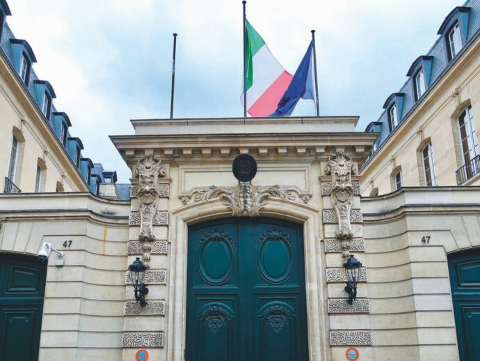 “Nelle nostre rappresentanze diplomatiche in Francia la Festa è ‘vietata’: assurdo”