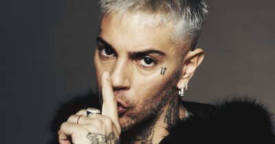 Copertina di “Ho donato soldi per una bambina malata, ma quella raccolta era una truffa. C’è sempre un infame pronto ad approfittarsene”: Emis Killa si infuria sui social