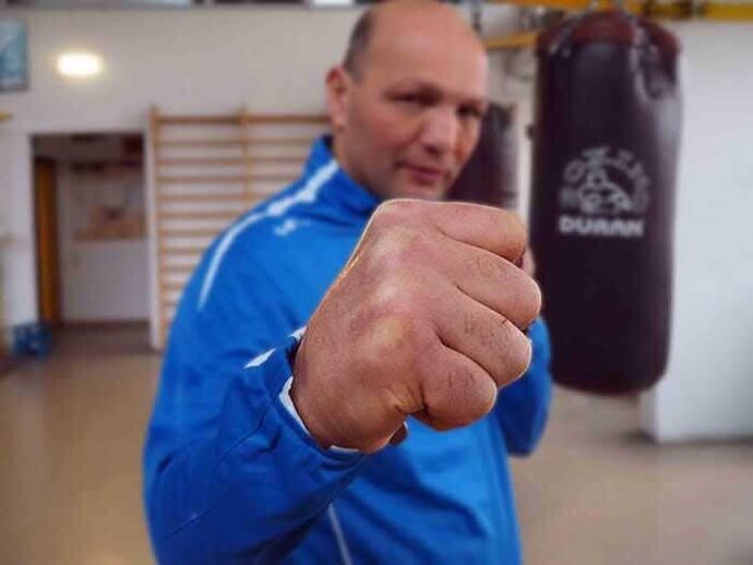 “Non facciamo i moralisti, il brivido viene regalato dal ko”: Alessandro Duran in difesa della boxe tradizionale